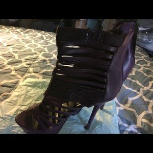 Purple platform heel
